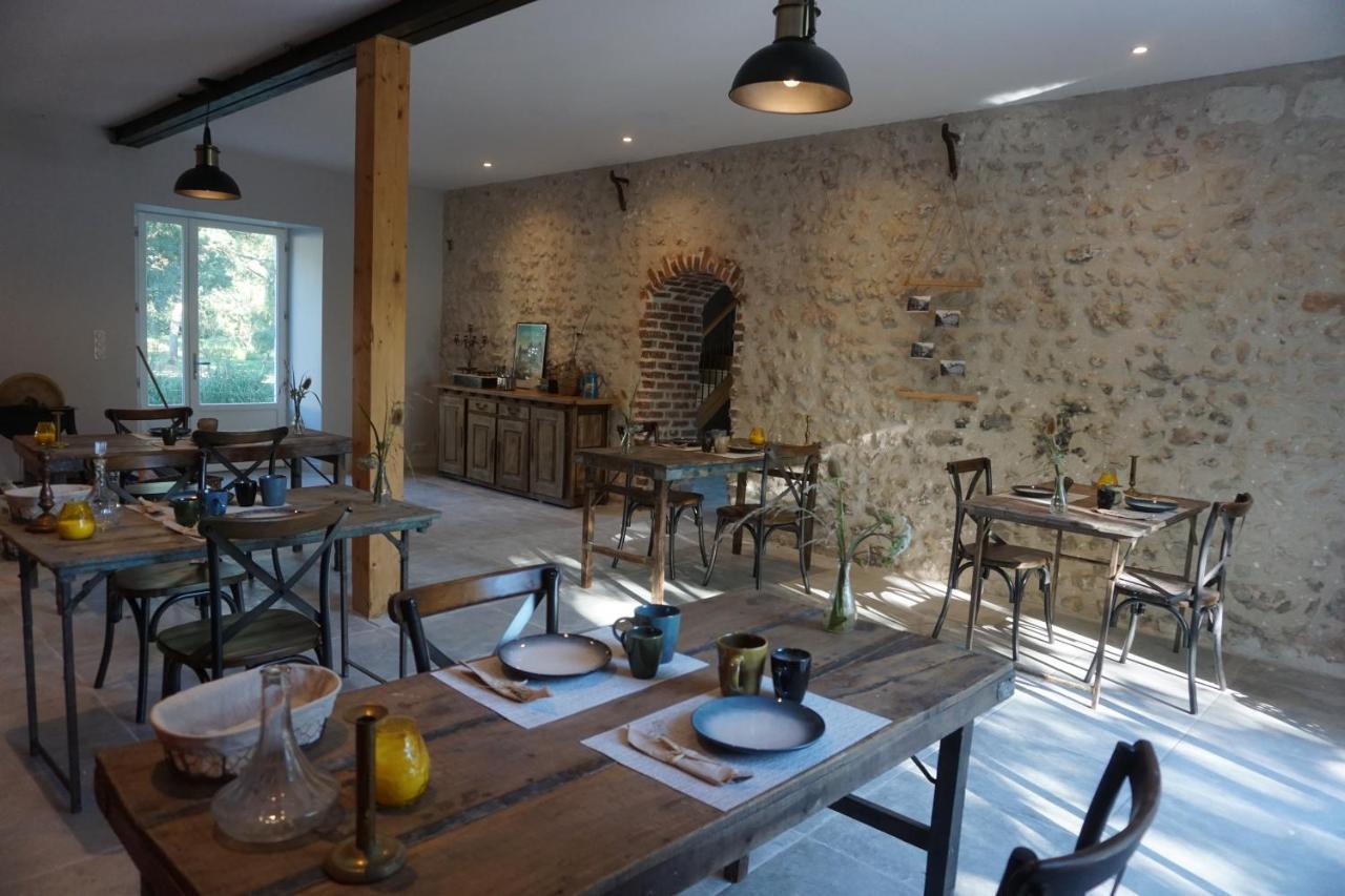 Le Moulin De Moquesouris - Chambres D'Hotes Et Table D'Hote Nazelles-Negron Eksteriør bilde