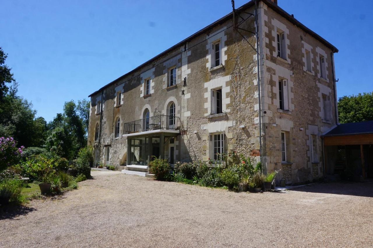 Le Moulin De Moquesouris - Chambres D'Hotes Et Table D'Hote Nazelles-Negron Eksteriør bilde