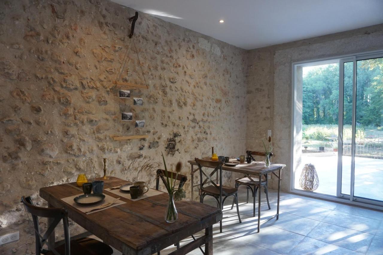 Le Moulin De Moquesouris - Chambres D'Hotes Et Table D'Hote Nazelles-Negron Eksteriør bilde
